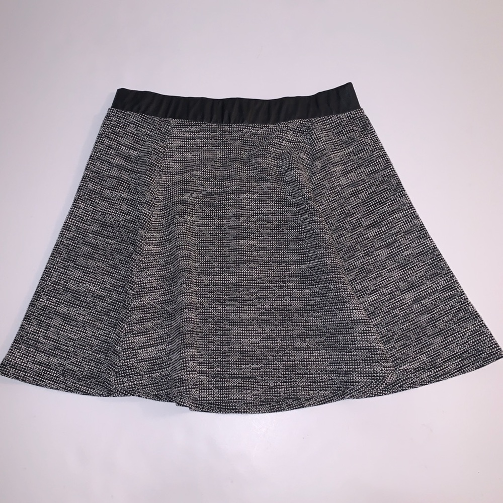 MDivided Black Tweed A-Line Skirt Medium